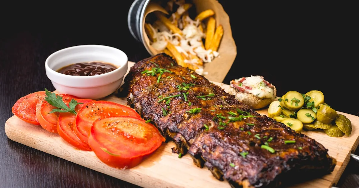 Albanian Qofte: Grilled Herb Meatballs Recipe