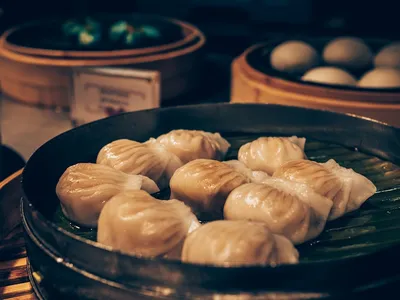 How to Make Cantonese Steamed Beef Meatballs (Dim Sum Style)