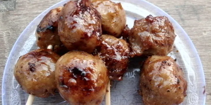 How to Make Indonesian Pentol (Grilled Meatball Skewers)