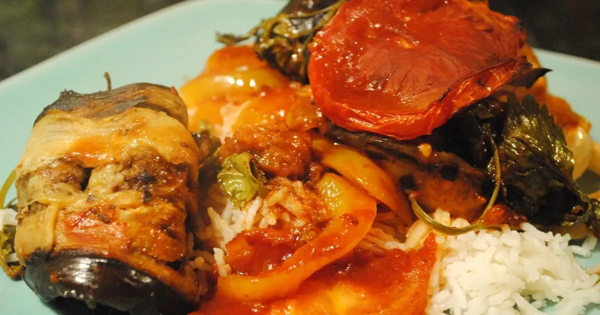 How to Make Kafta bil Sanieh (Baked Kofta with Potatoes)