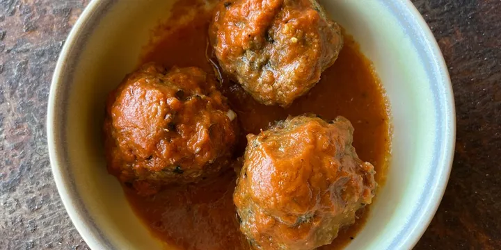 Nigerian Meatball Stew (Spiced Beef in Pepper Tomato Sauce)