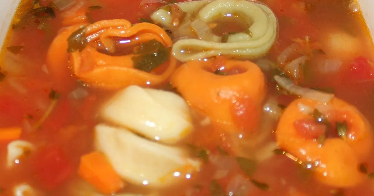 How to Make Meatball Tortellini Soup