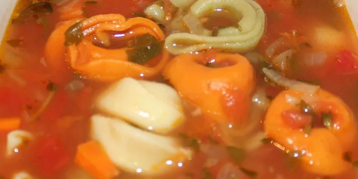 How to Make Meatball Tortellini Soup
