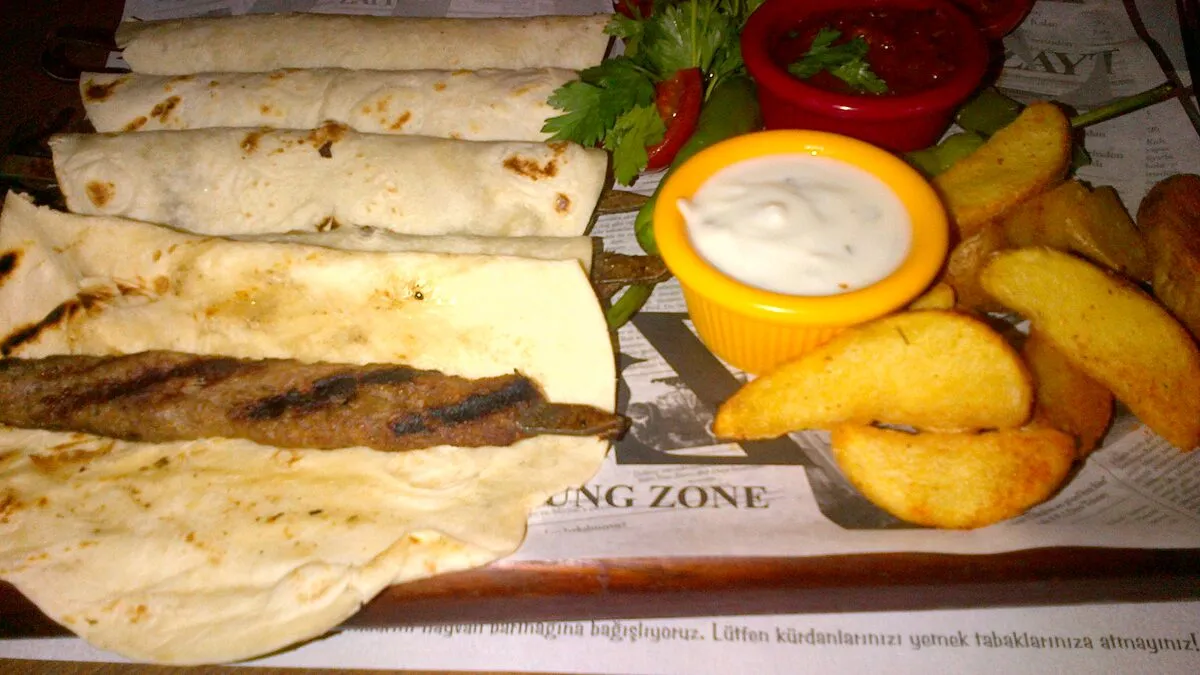 How to Make Sis Kofte (Turkish Meatball Skewers)